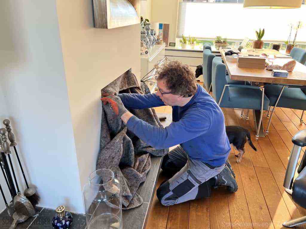 Schouwveger Zaandam kleed schoorsteenreiniger Schouwveger Zaandam kleed schoorsteenreiniger